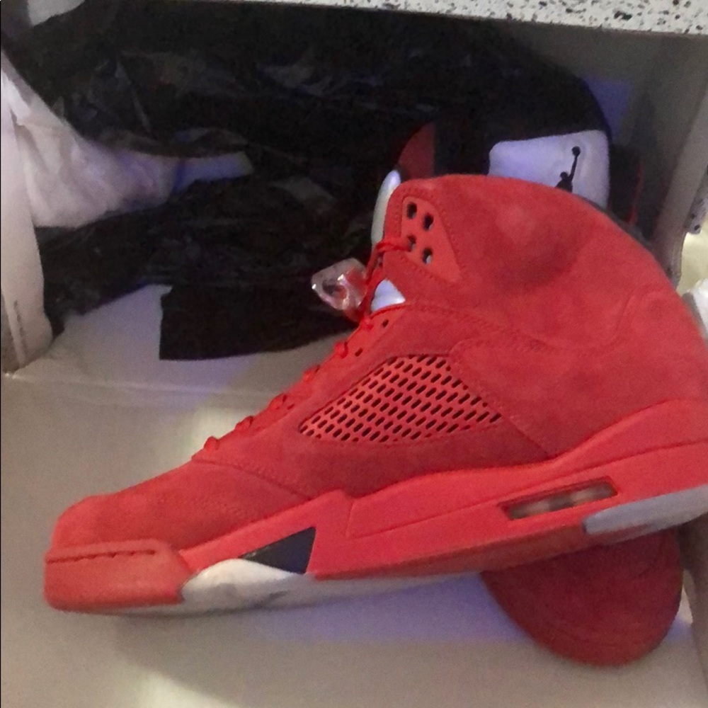 - Sneakers - Picture 2 of 5